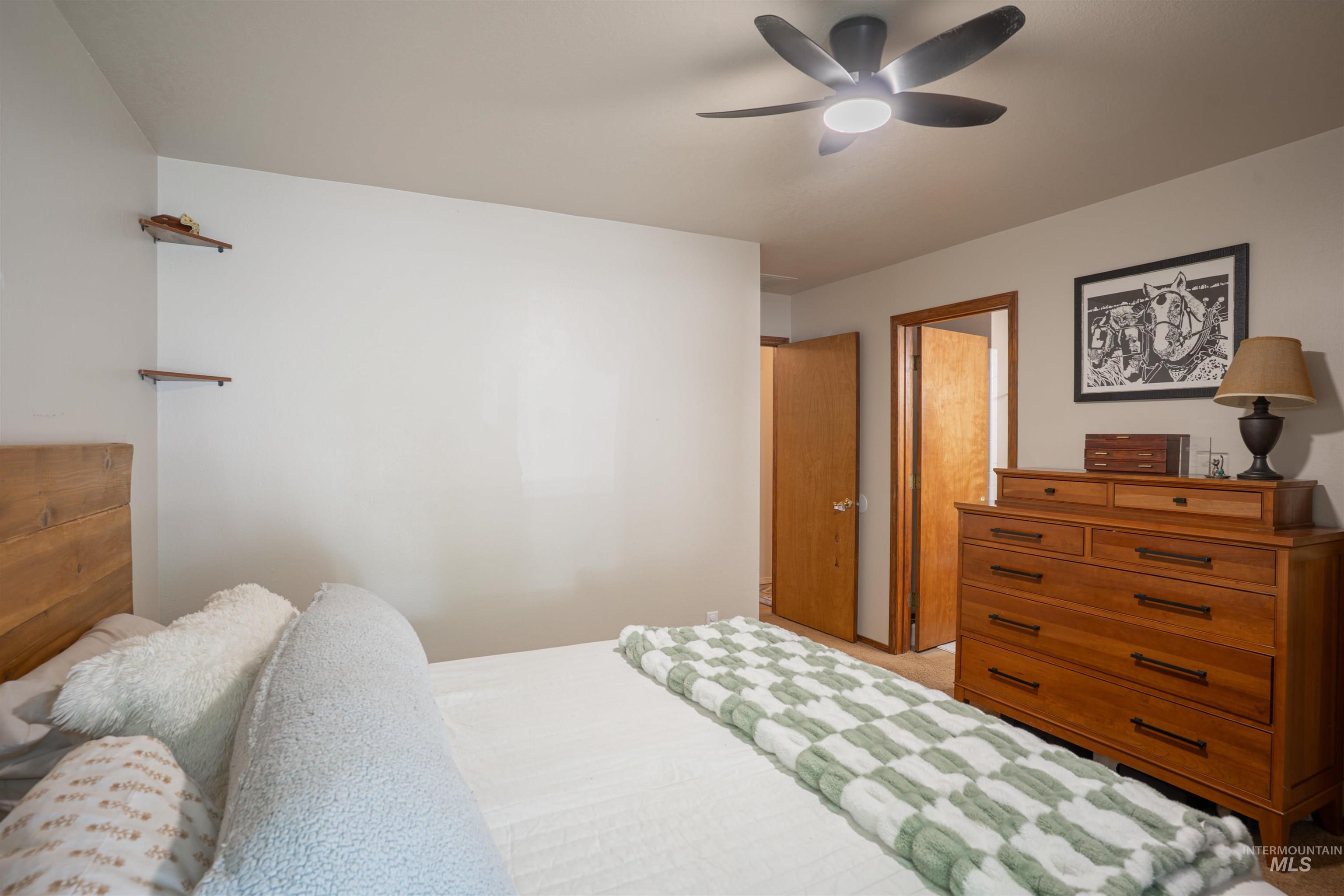 2711 Elizabeth Blvd Property Photo 11