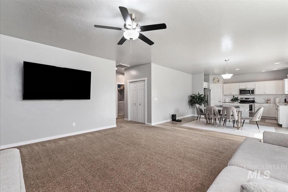 5971 S Chinook Way Property Photo 3