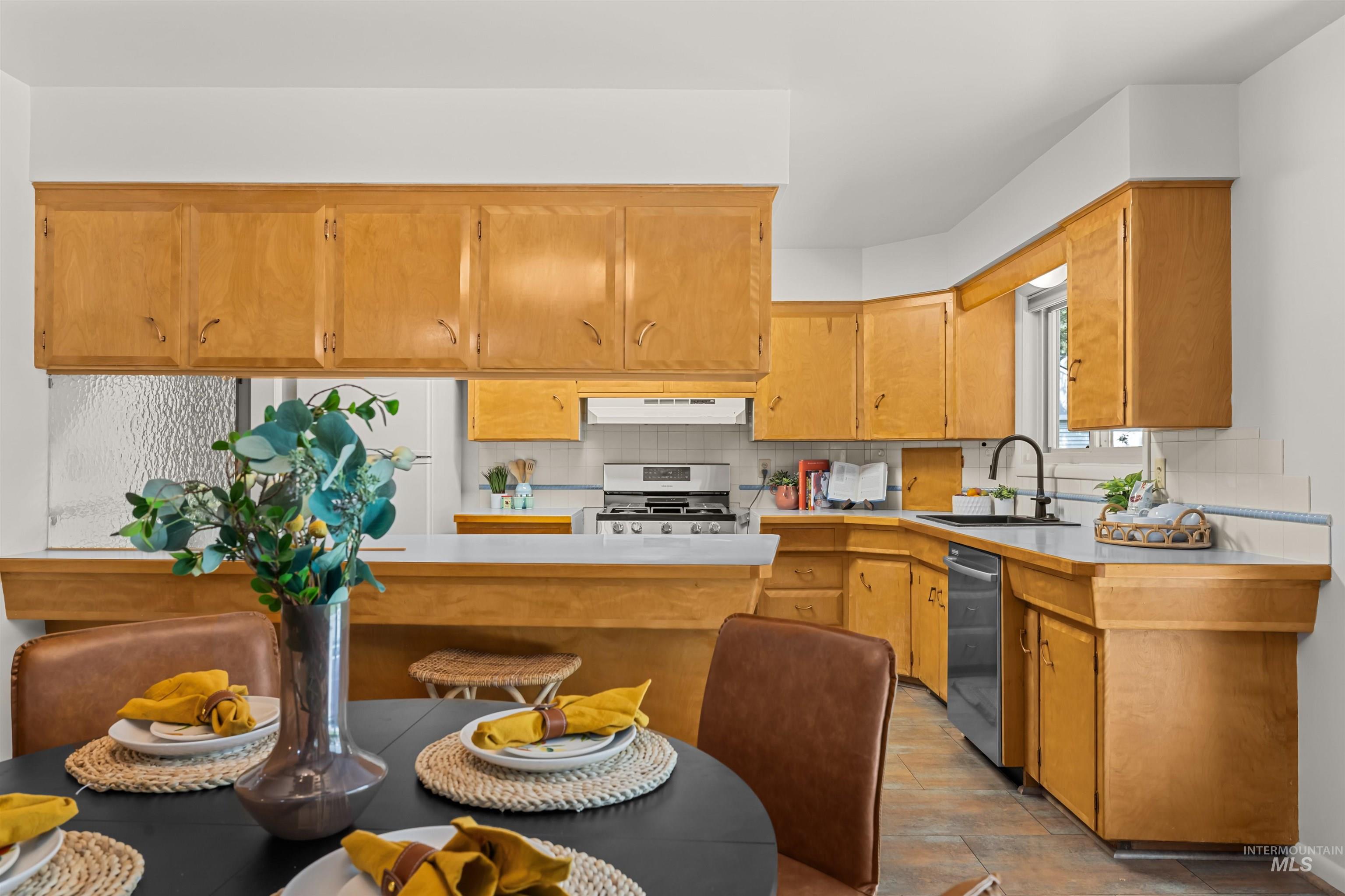 3626 E Clement Road Property Photo 4