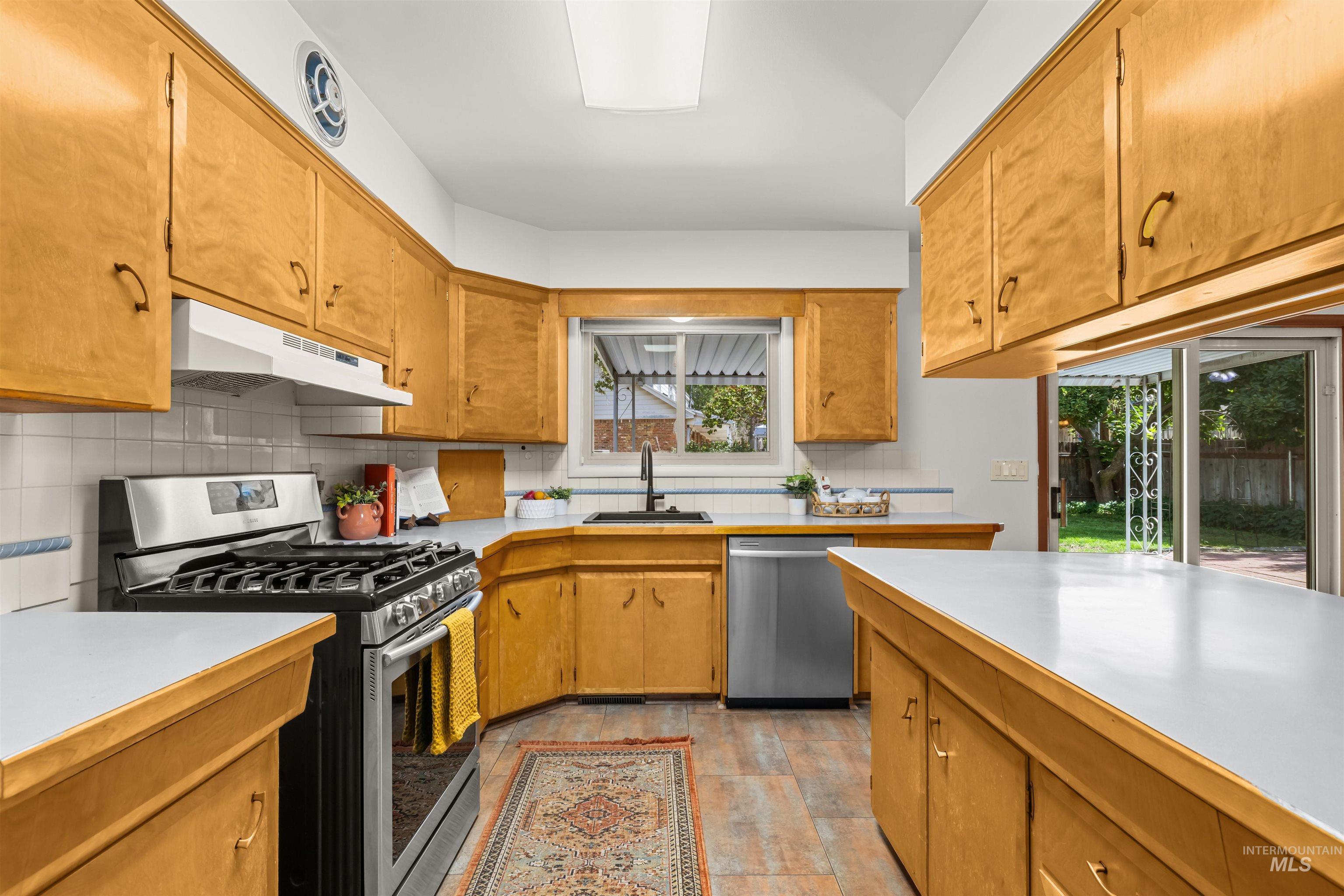 3626 E Clement Road Property Photo 16