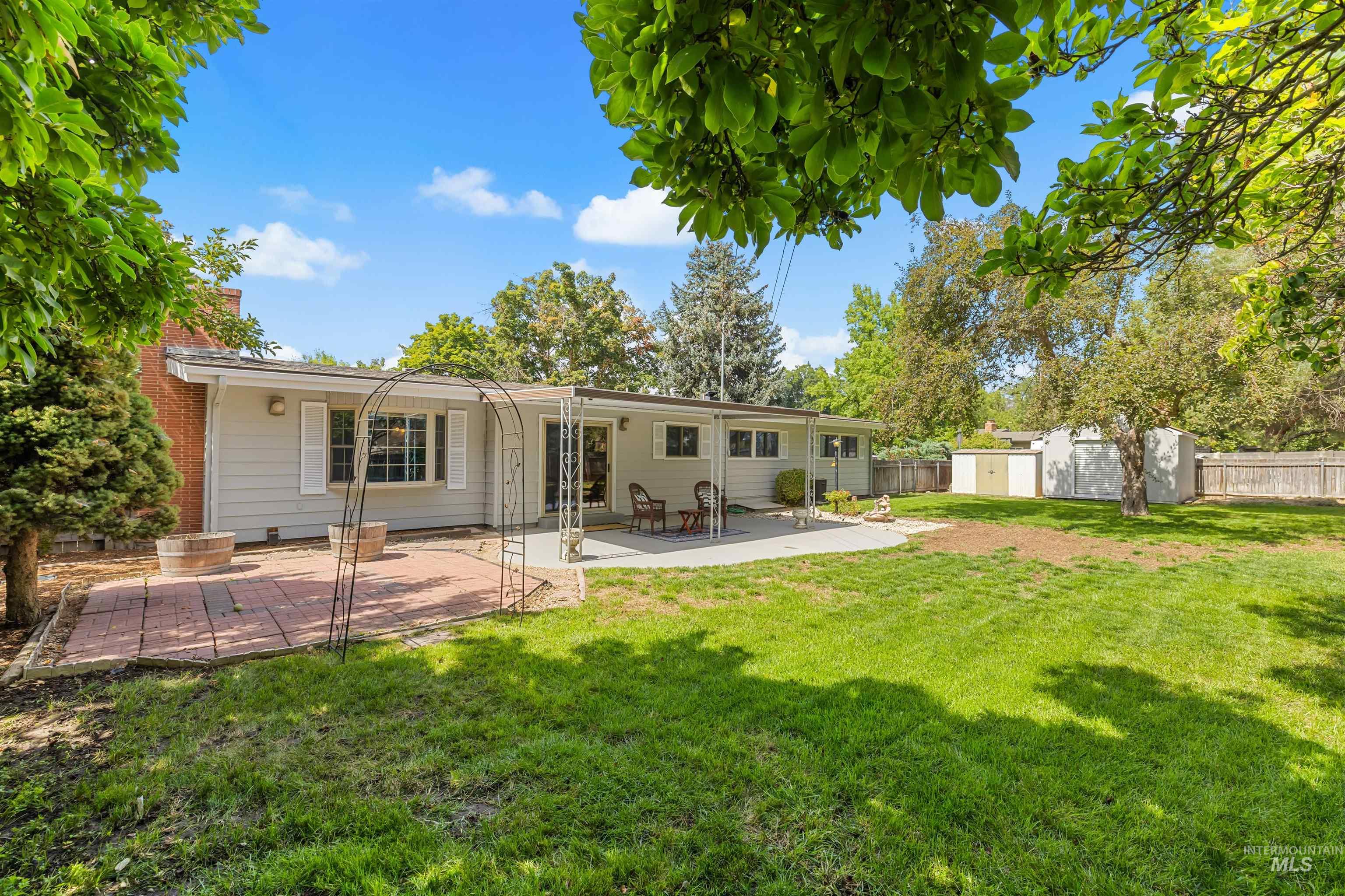 3626 E Clement Road Property Photo 28
