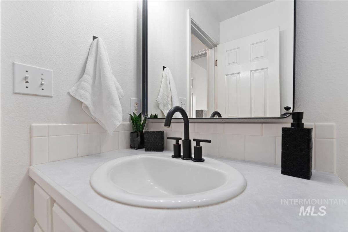 11718 W Gabrielle Ct Property Photo 23