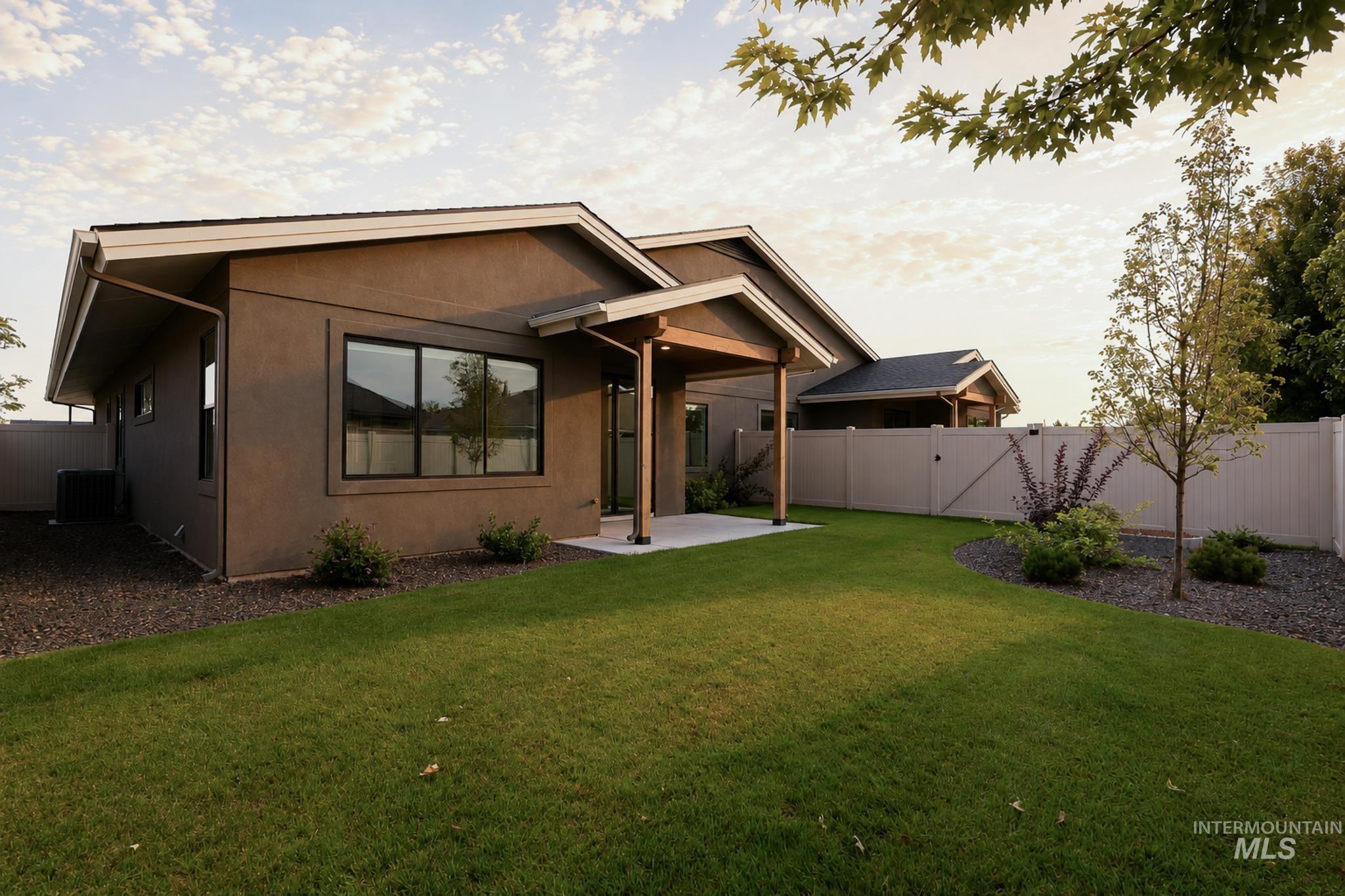 3071 N Lapis Property Photo 43