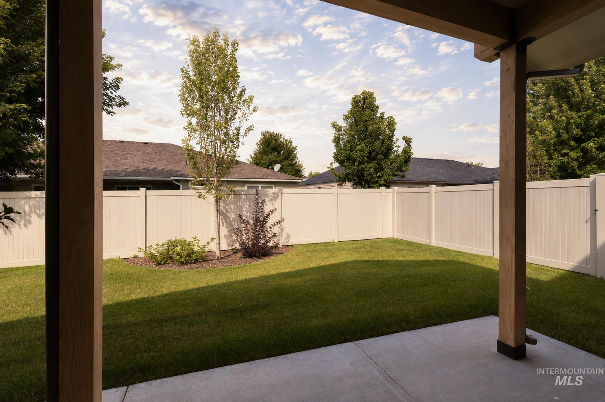 3057 N Lapis Property Photo 39