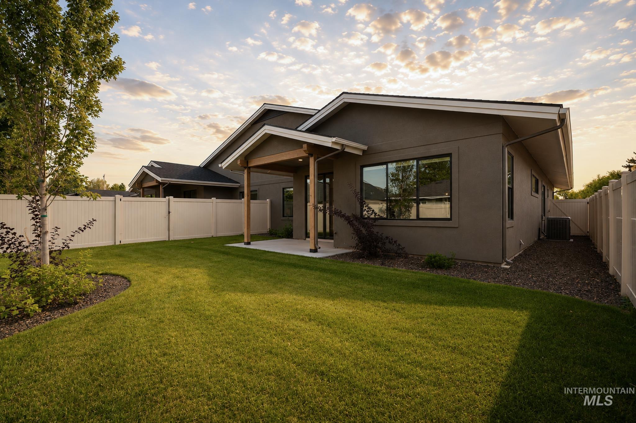 3057 N Lapis Property Photo 41