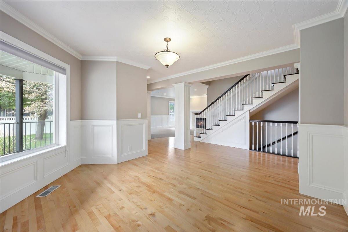 1896 Candleridge Dr Property Photo 2