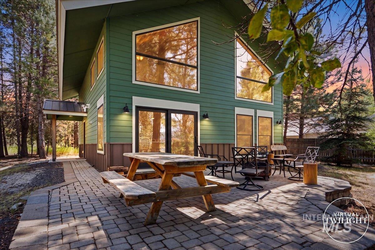 84 Golden Place Property Photo 1