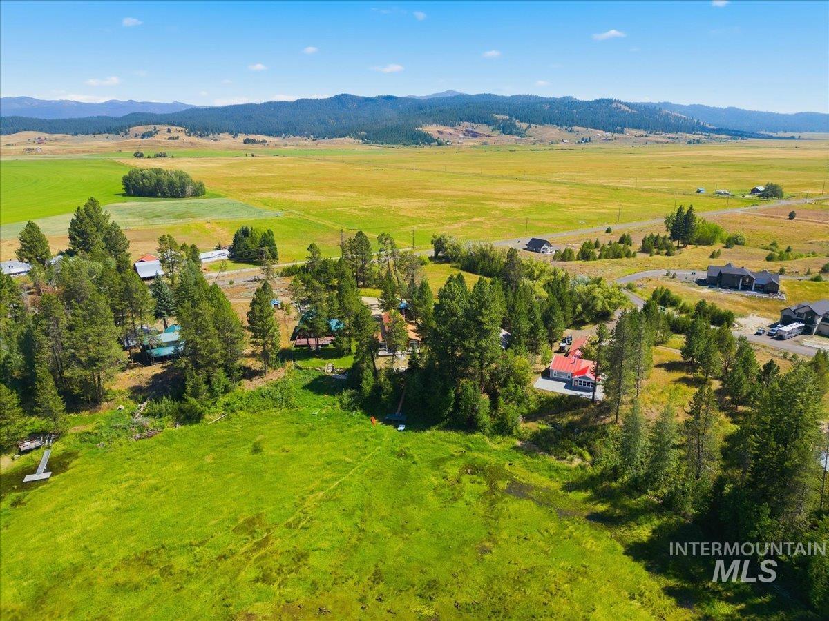 84 Golden Place Property Photo 34