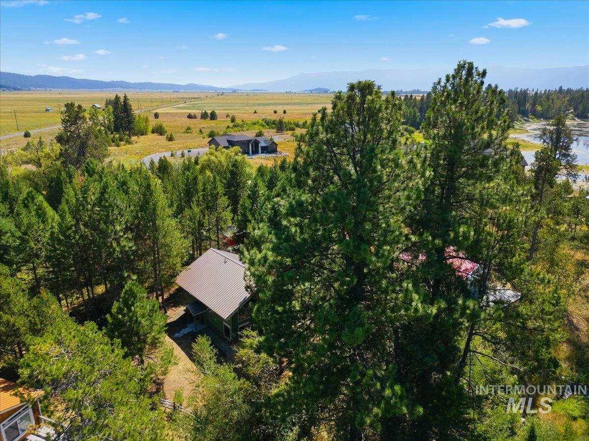 84 Golden Place Property Photo 35