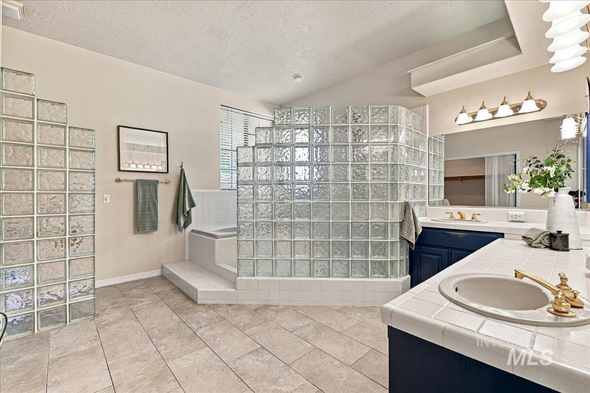 3324 E Boulder Heights Dr Property Photo 20
