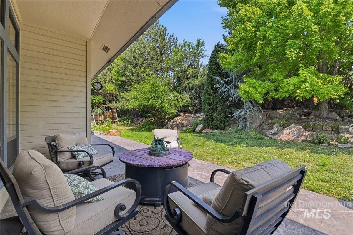 3324 E Boulder Heights Dr Property Photo 24