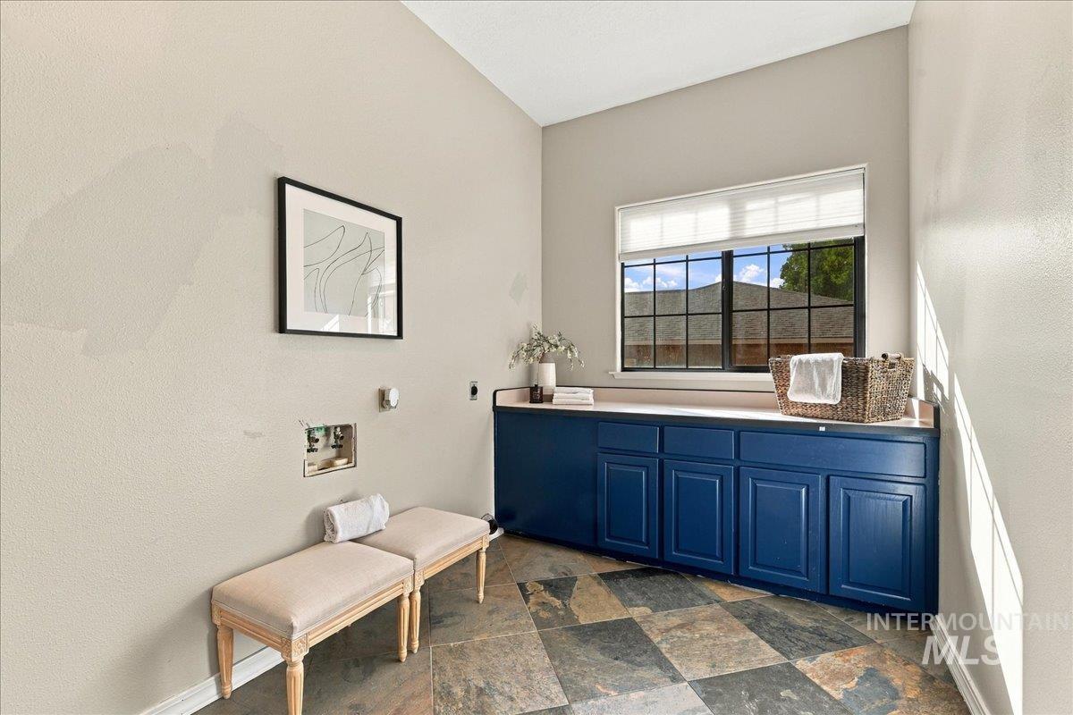 3324 E Boulder Heights Dr Property Photo 25