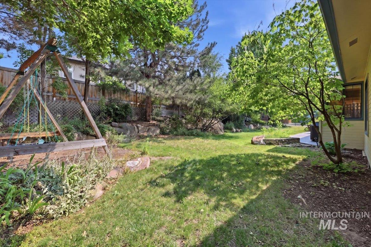 3324 E Boulder Heights Dr Property Photo 26