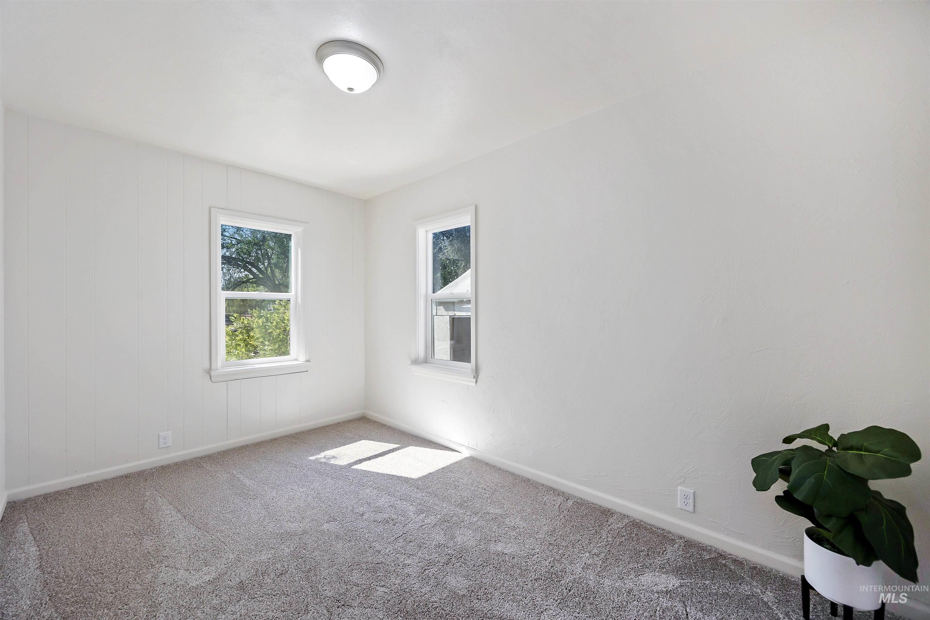 601 Quincy St Property Photo 20