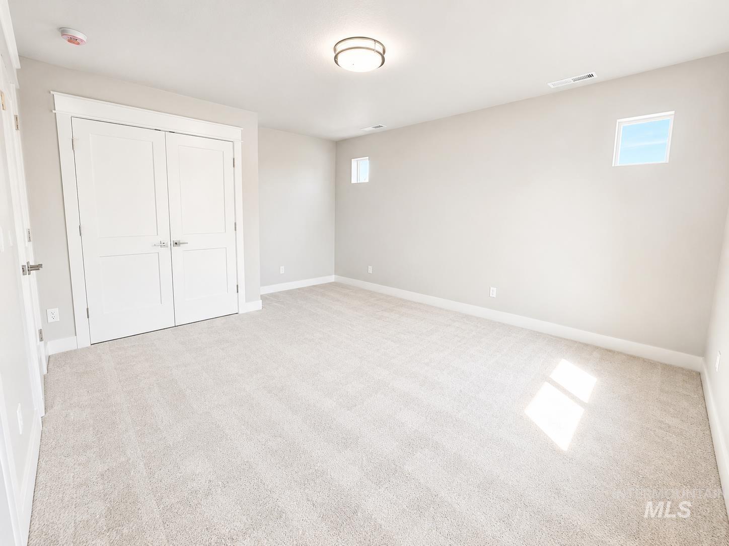 1129 W Recess Way Property Photo 16