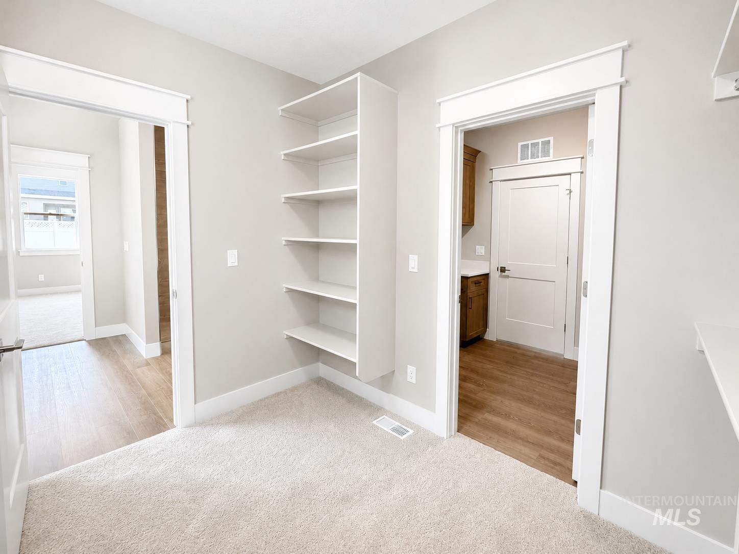 1129 W Recess Way Property Photo 19