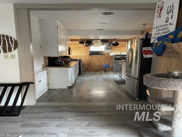 931 W 3rd St Property Photo 4