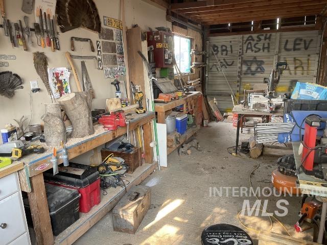 931 W 3rd St Property Photo 29