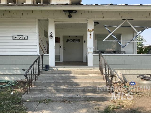 931 W 3rd St Property Photo 32