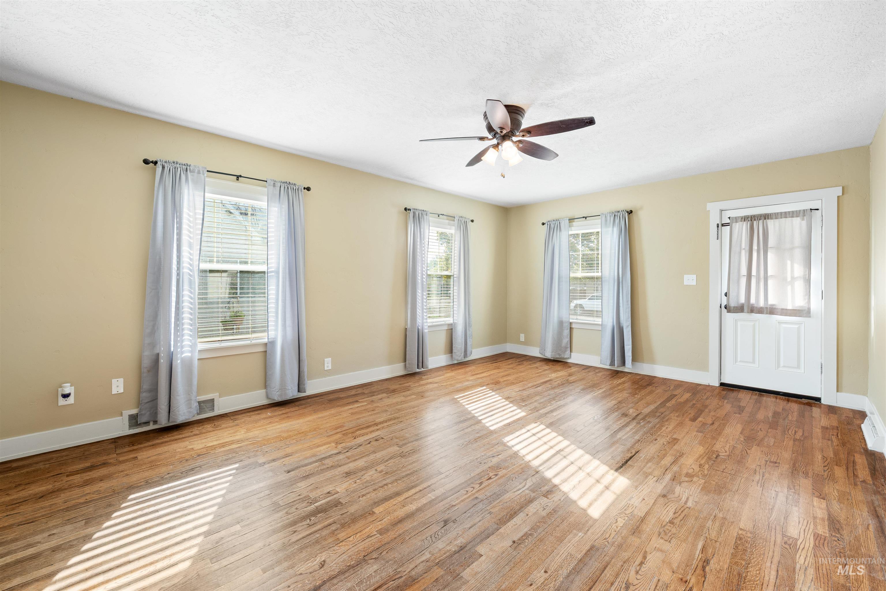 720 18th Ave S Property Photo 6