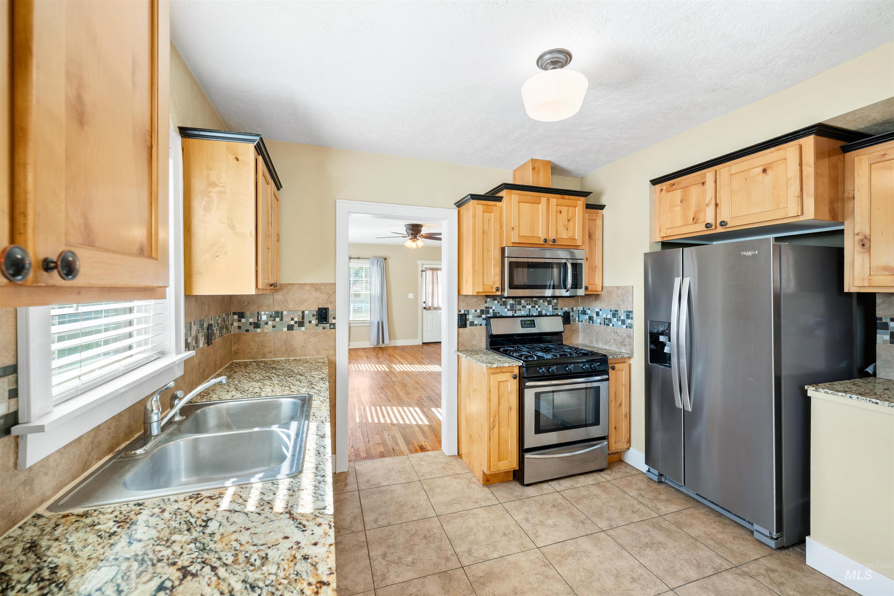 720 18th Ave S Property Photo 10