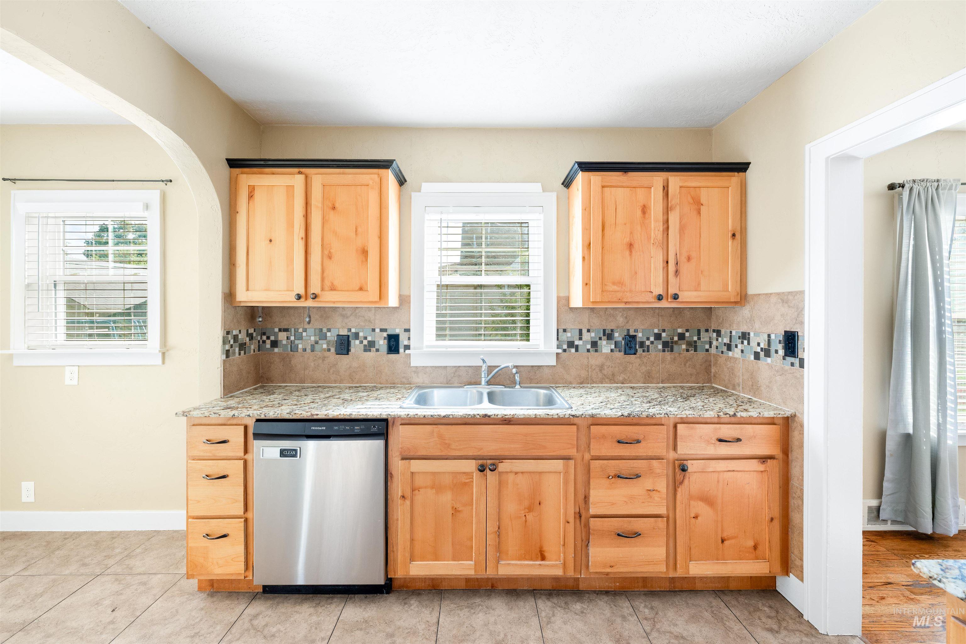 720 18th Ave S Property Photo 13