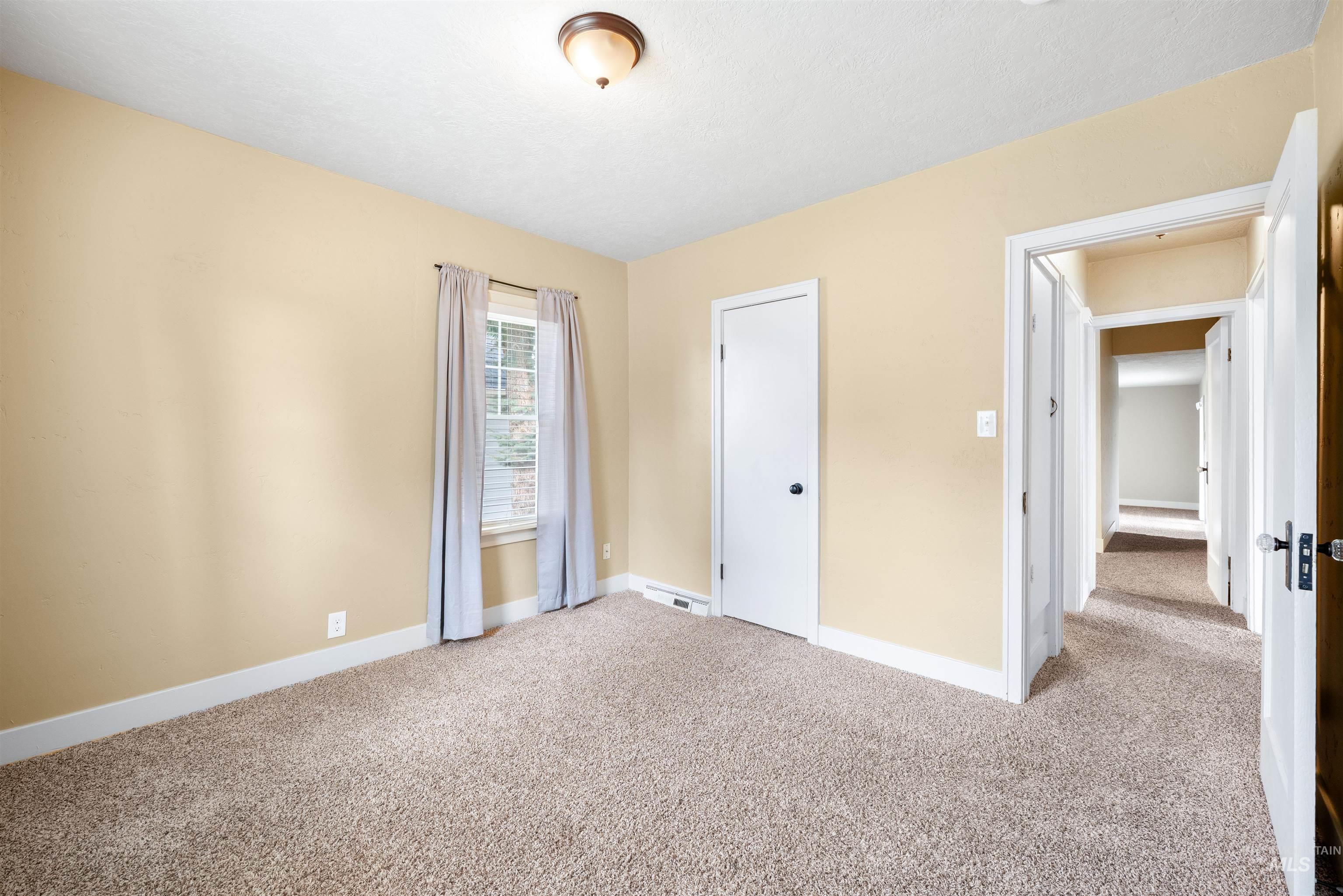 720 18th Ave S Property Photo 15