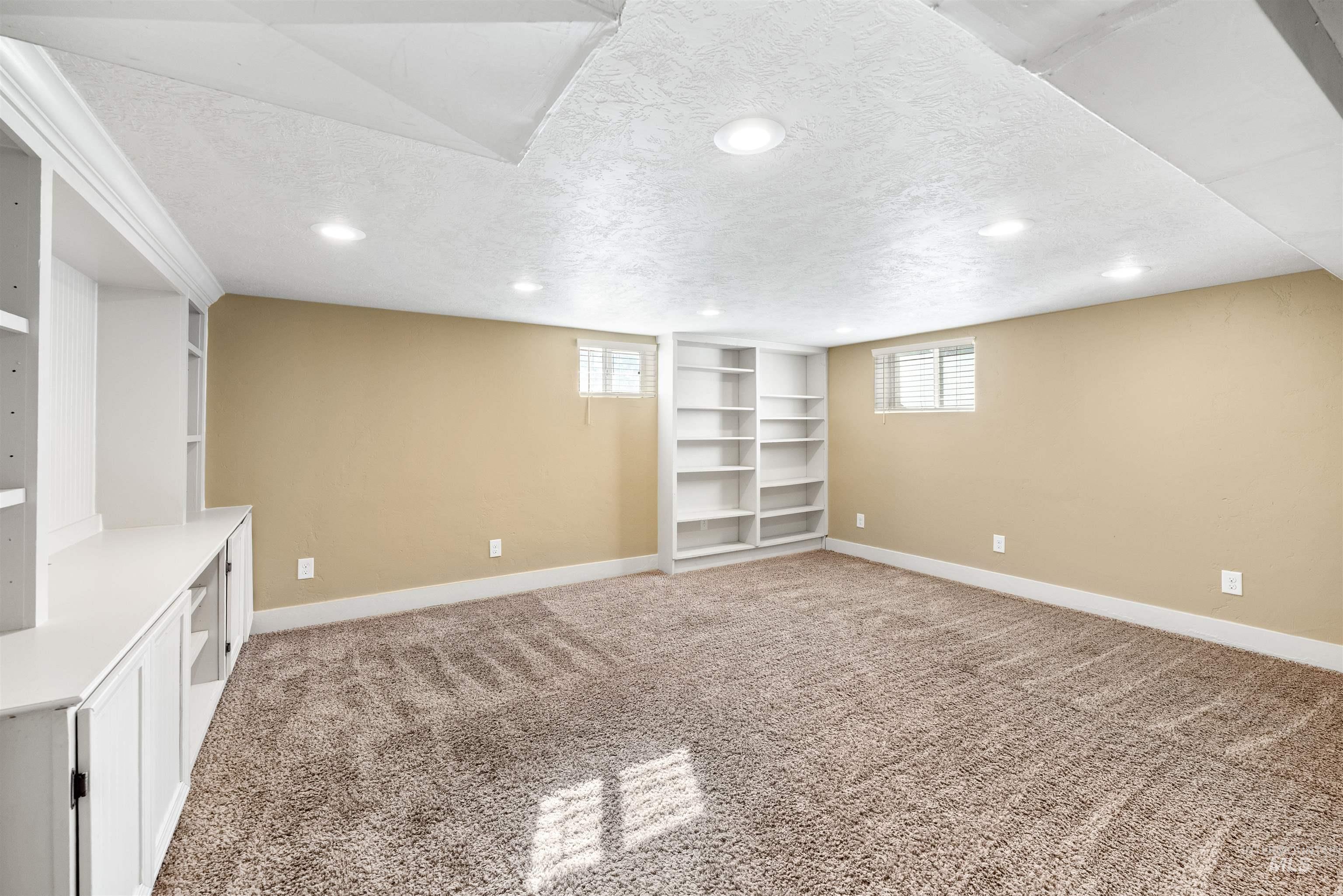 720 18th Ave S Property Photo 28