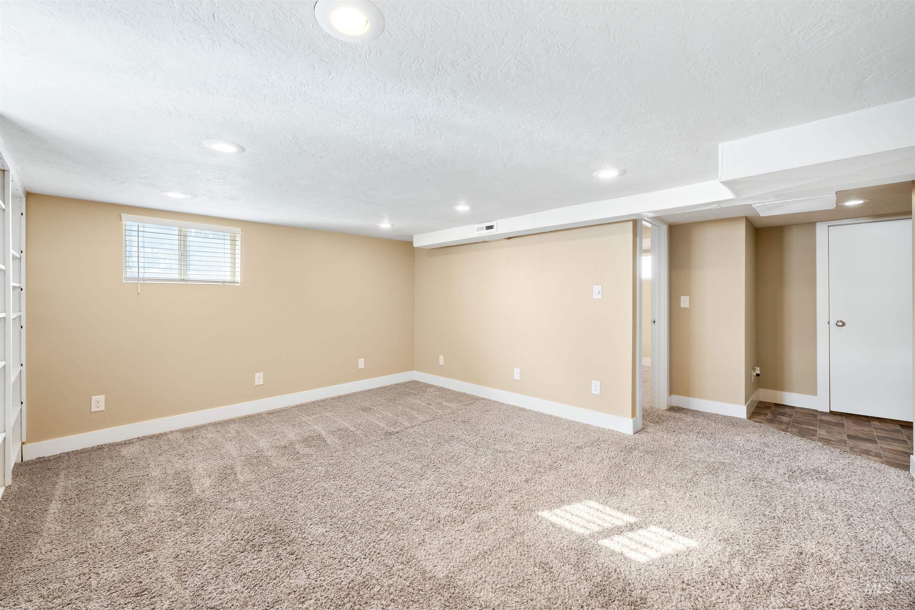 720 18th Ave S Property Photo 33