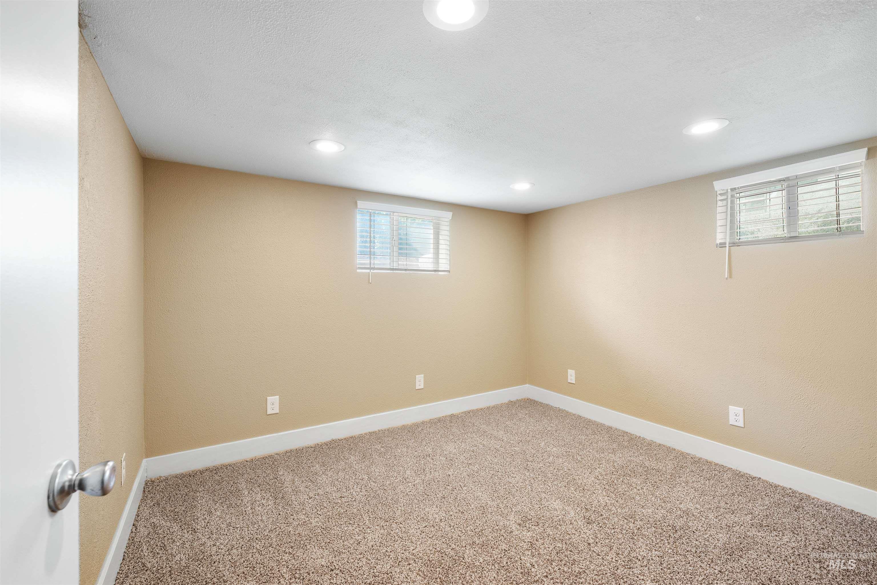 720 18th Ave S Property Photo 35