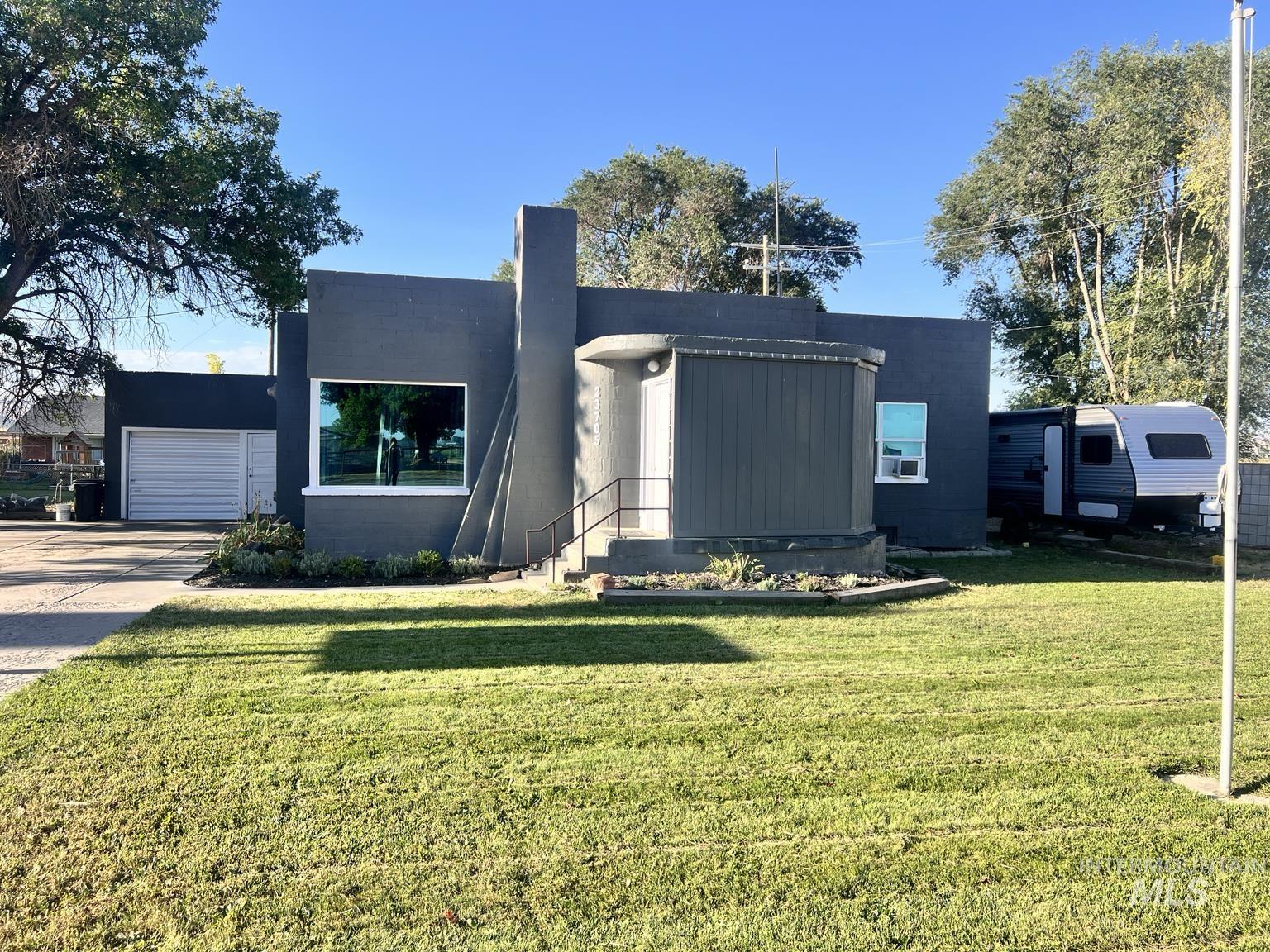 23705 Highway 30 Property Photo 1