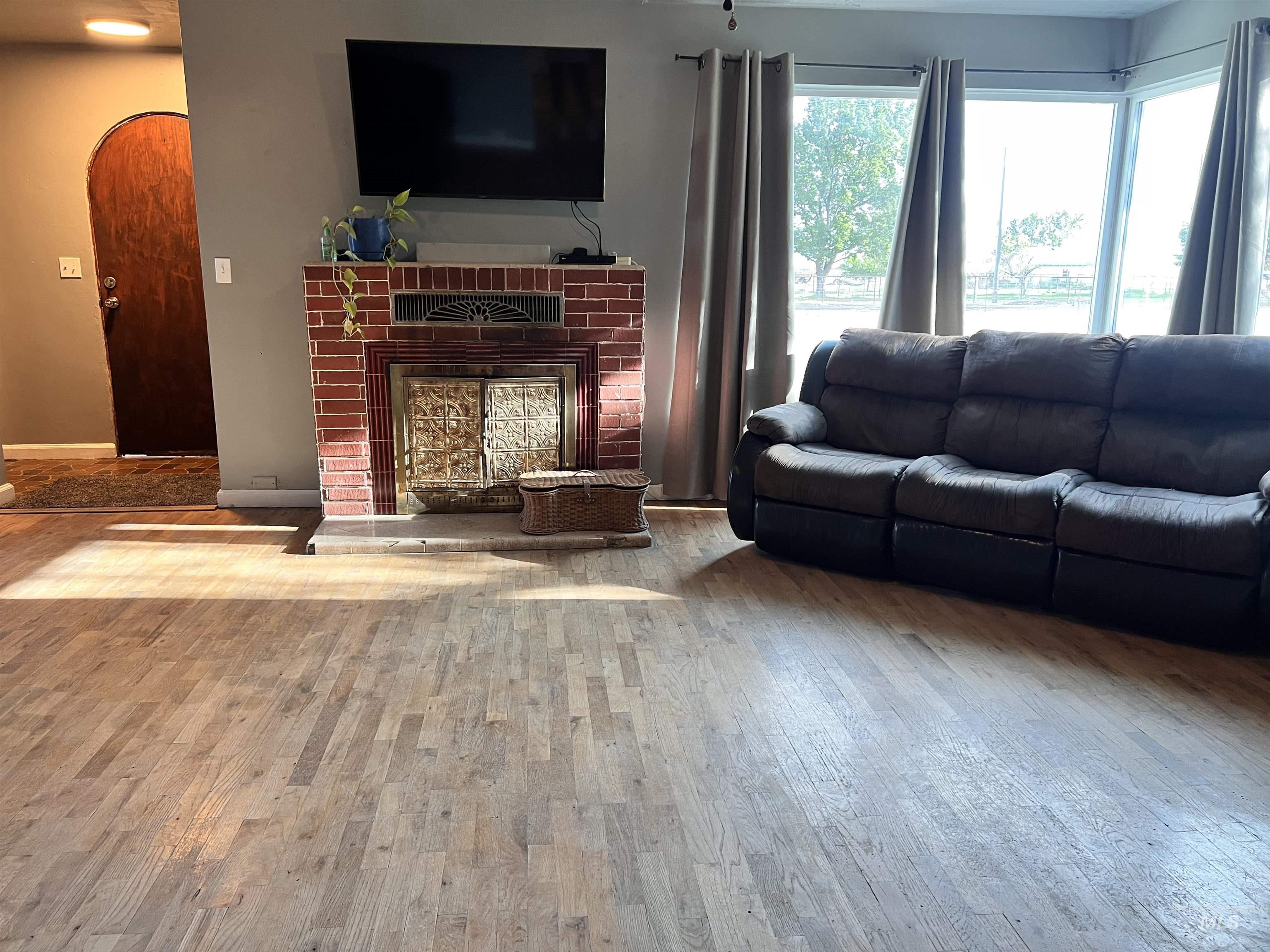 23705 Highway 30 Property Photo 6