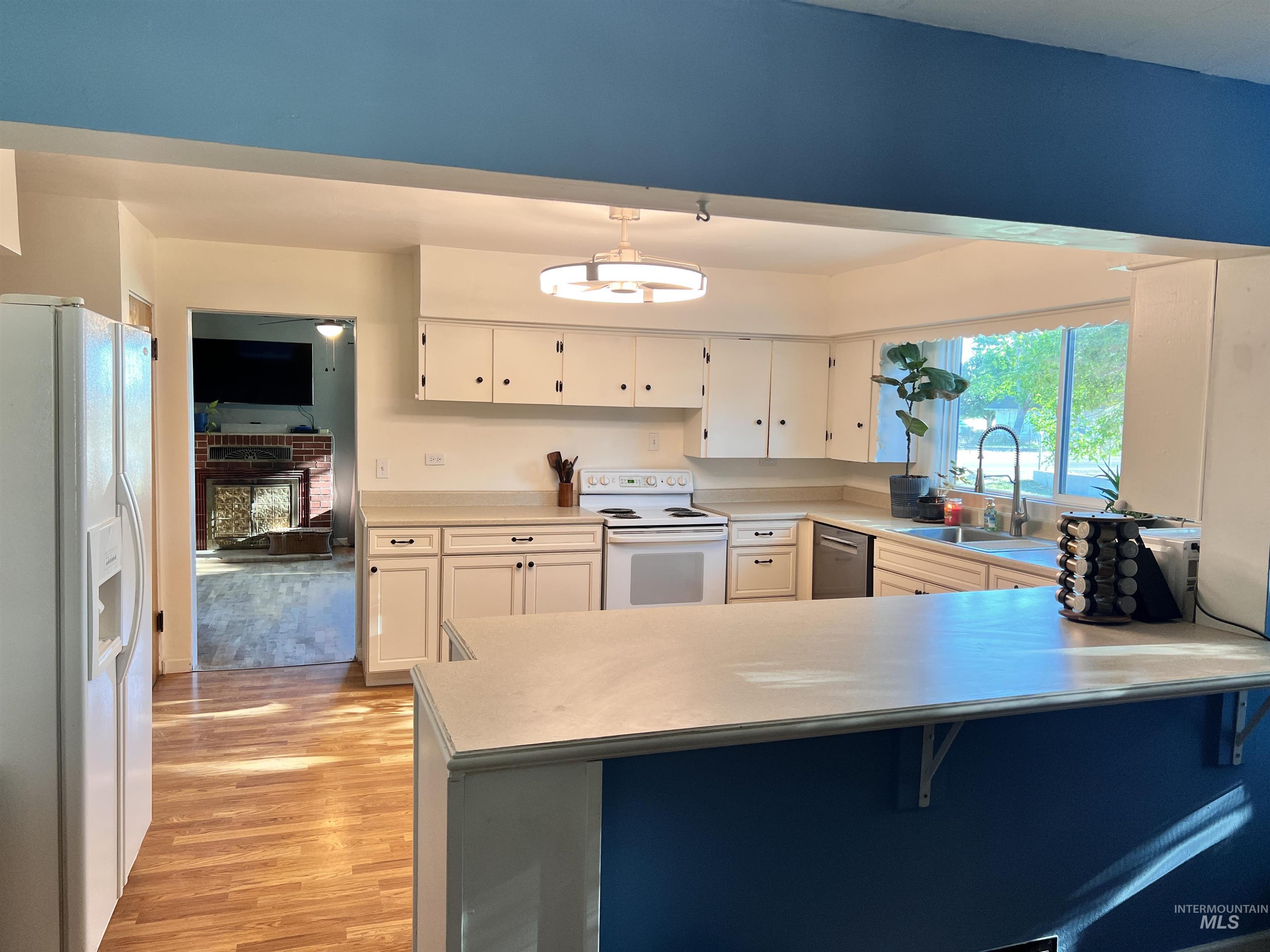 23705 Highway 30 Property Photo 11