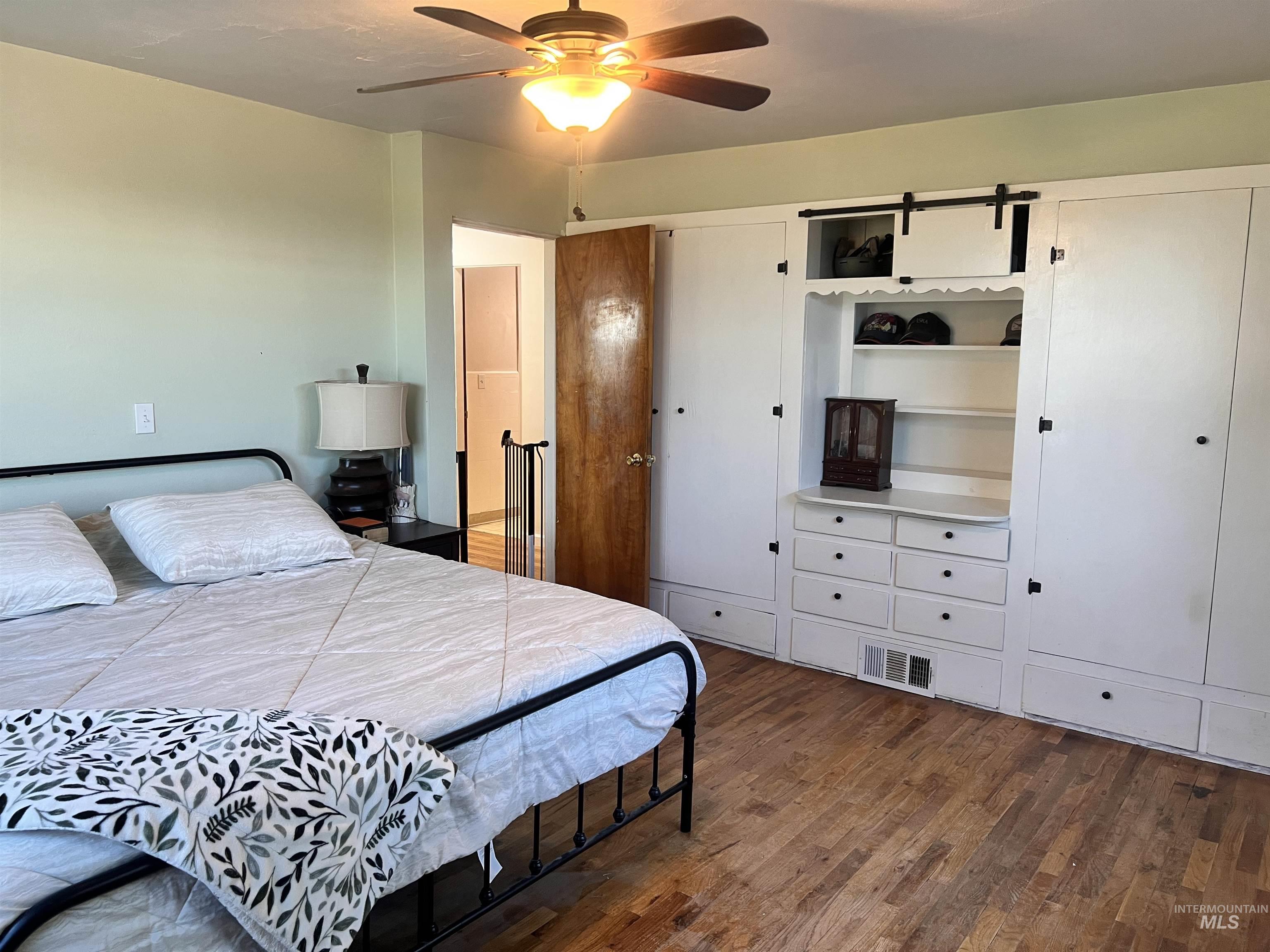 23705 Highway 30 Property Photo 17
