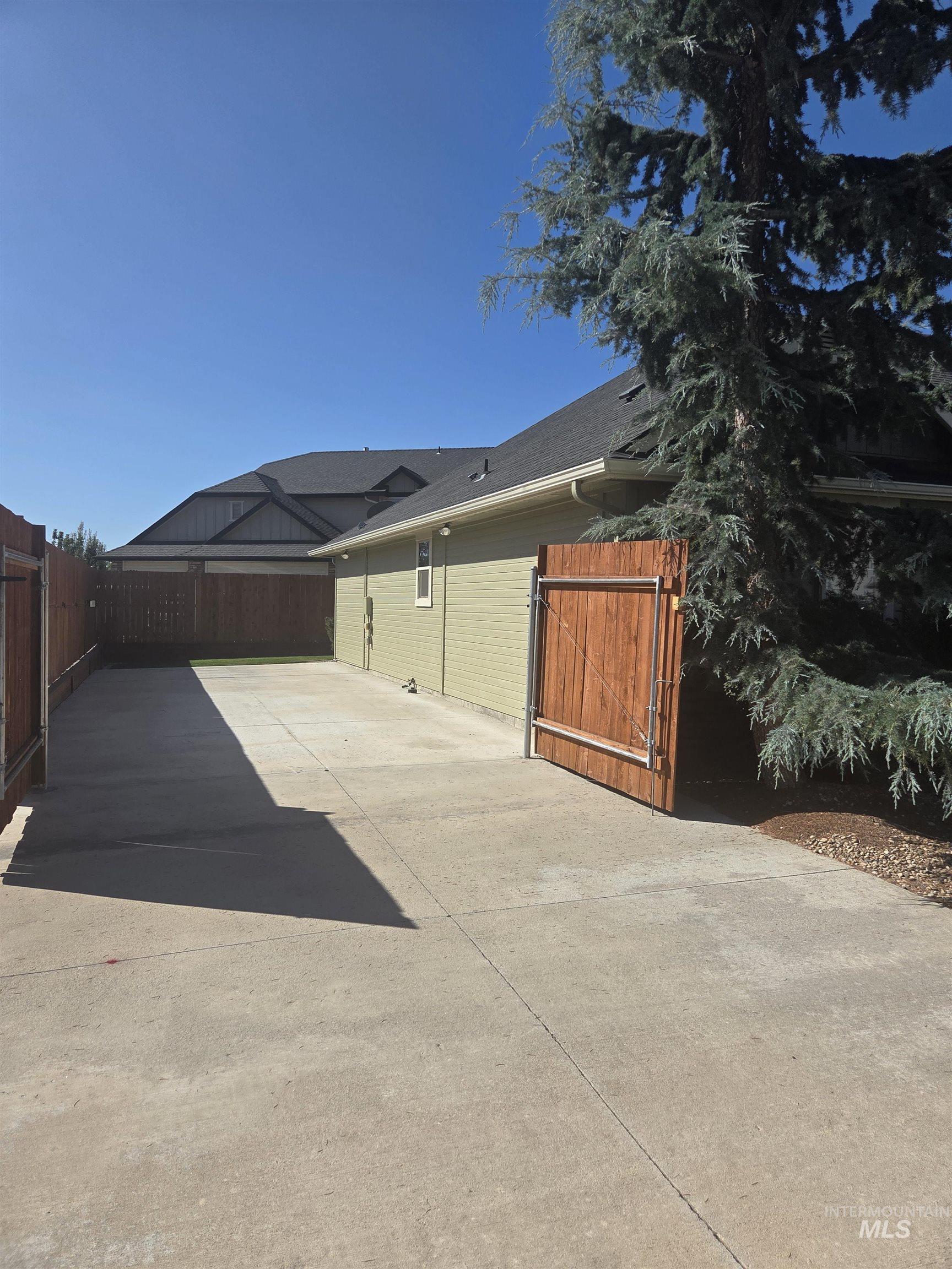 4593 W Niemann Ct Property Photo 12
