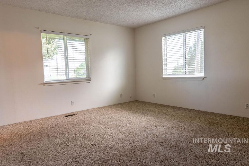 3063 E 3400 N Property Photo 13