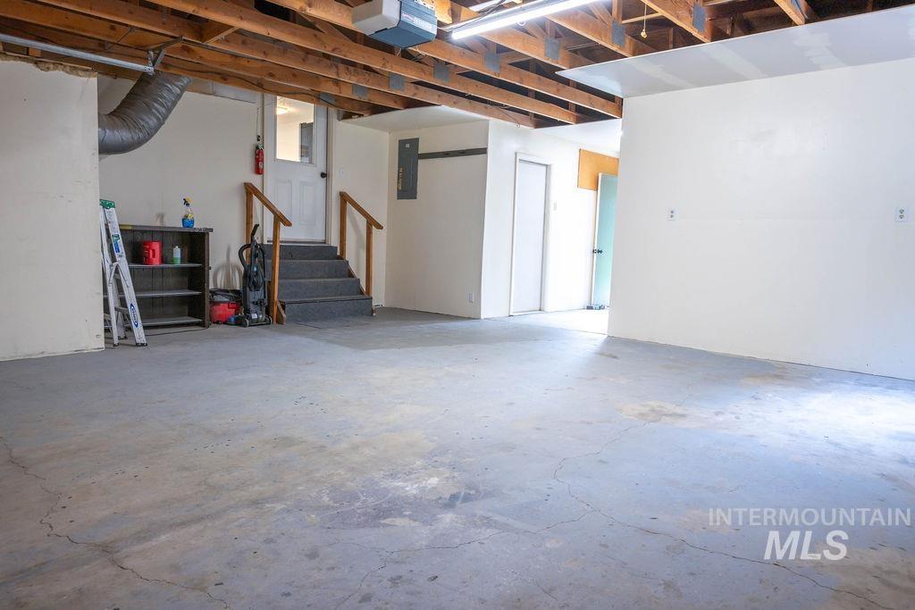 3063 E 3400 N Property Photo 25