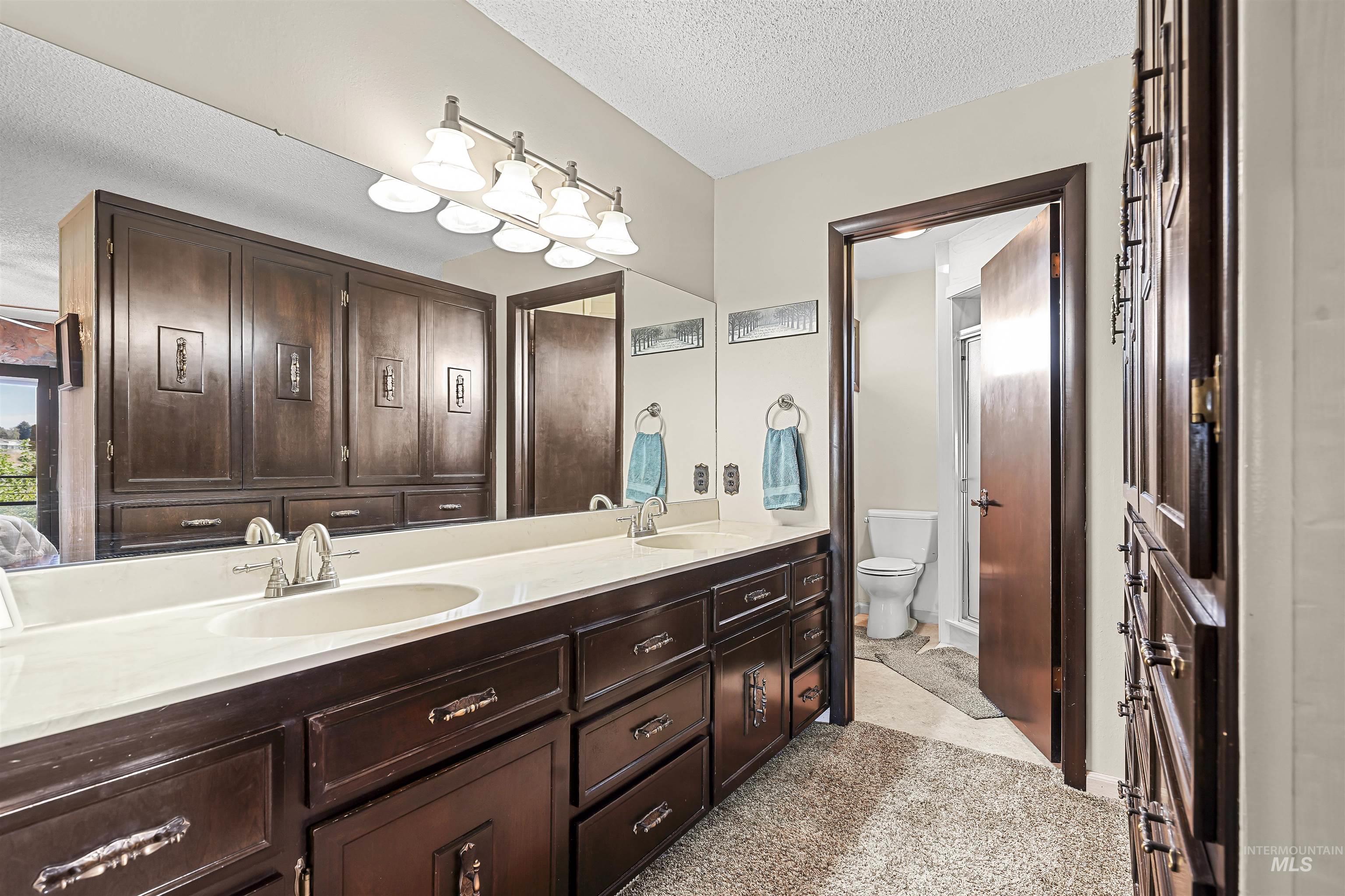 1109 S River Drive Property Photo 12