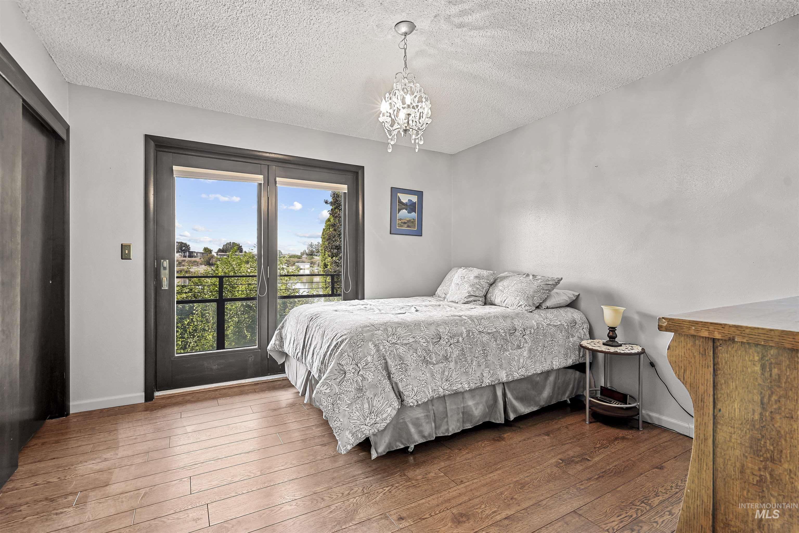 1109 S River Drive Property Photo 13