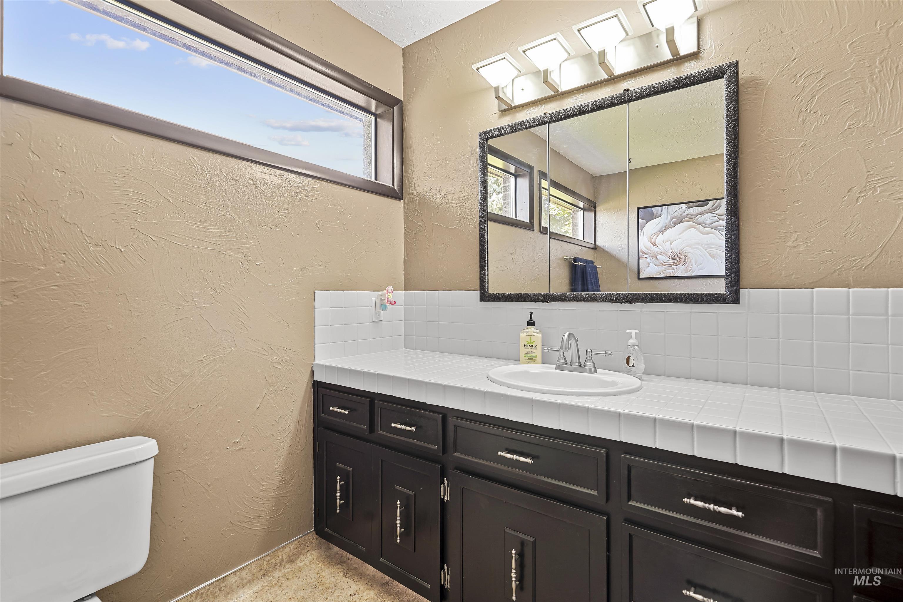 1109 S River Drive Property Photo 16
