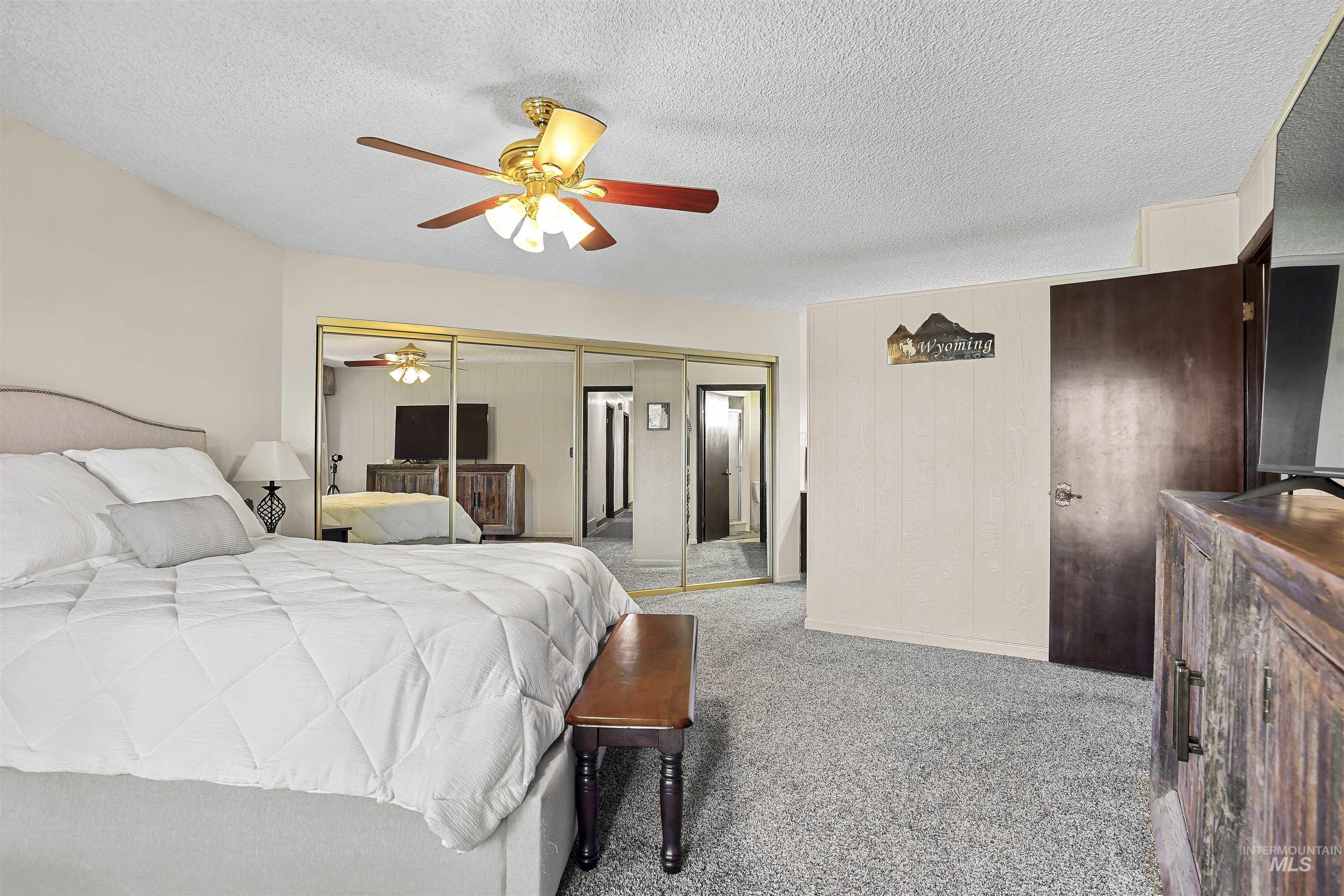 1109 S River Drive Property Photo 19