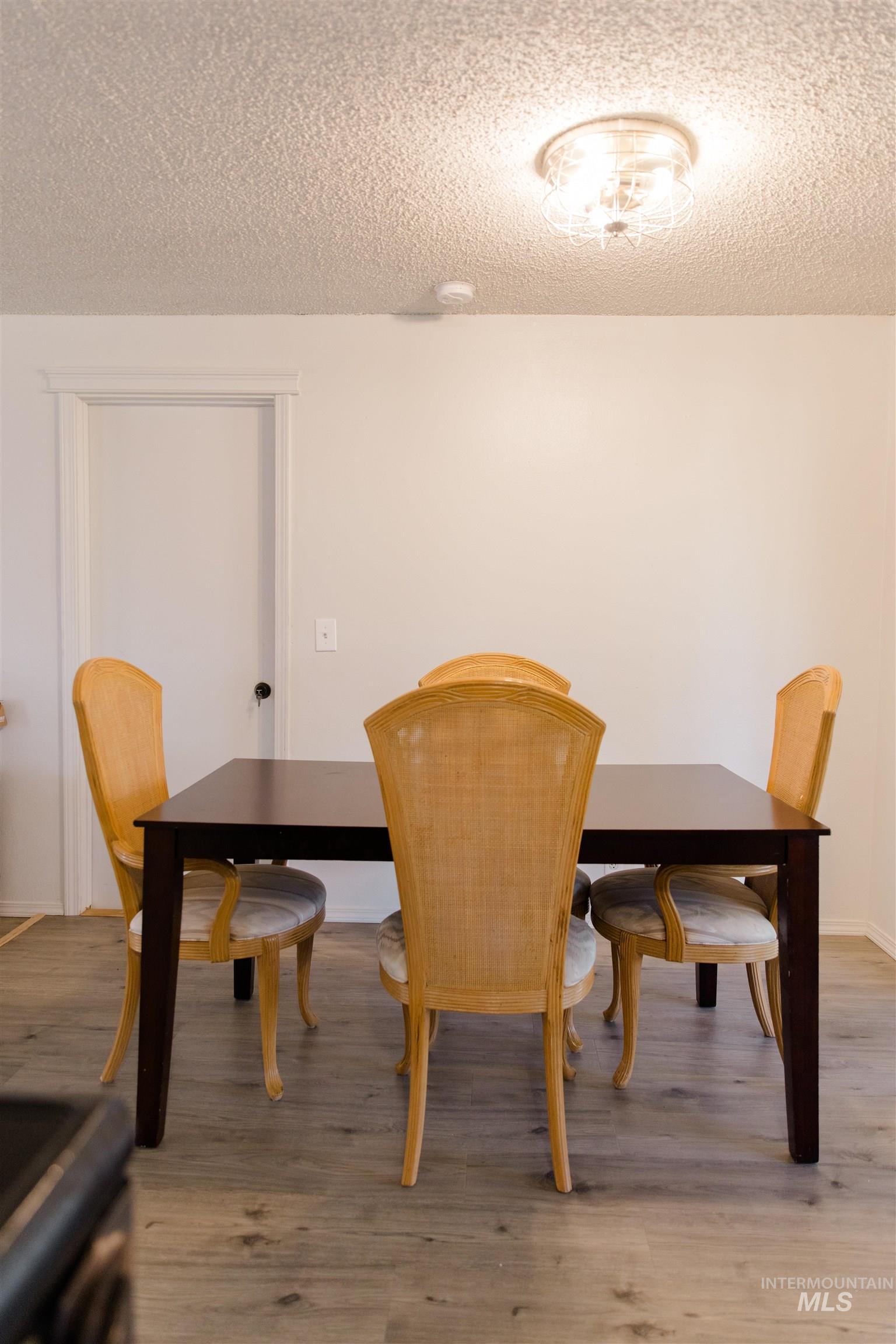 1230 E 17 N Property Photo 5