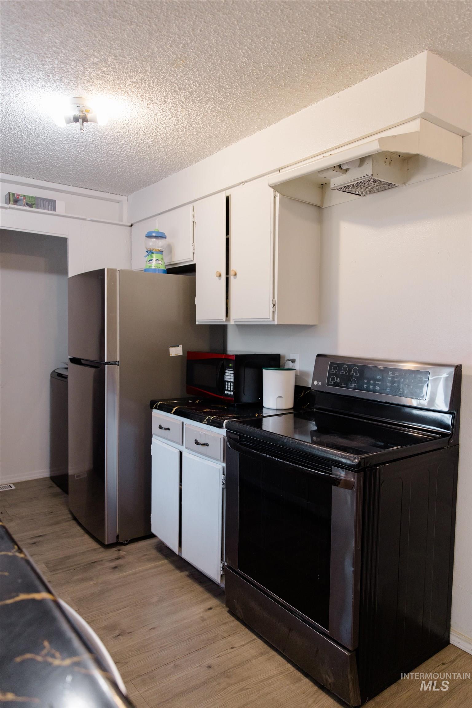 1230 E 17 N Property Photo 12