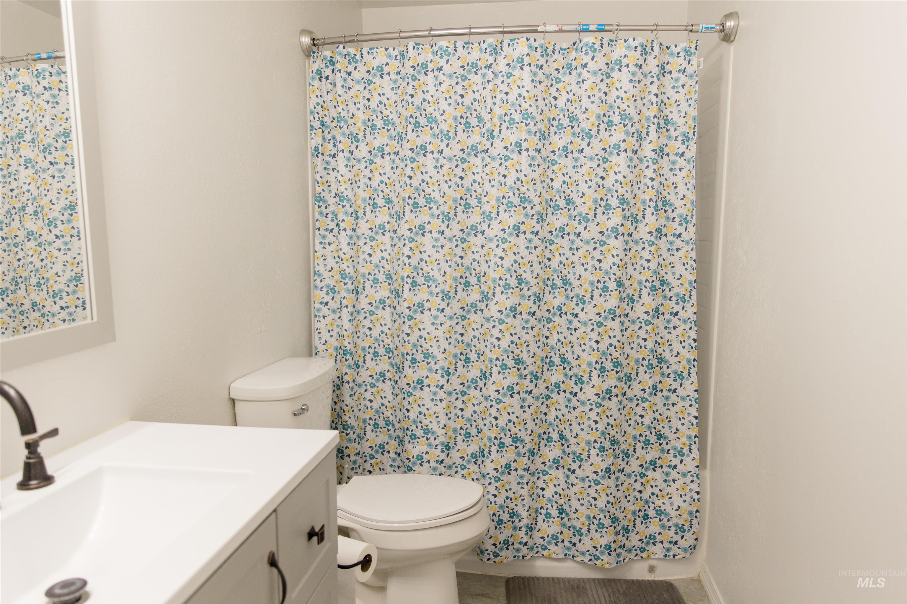 1230 E 17 N Property Photo 16