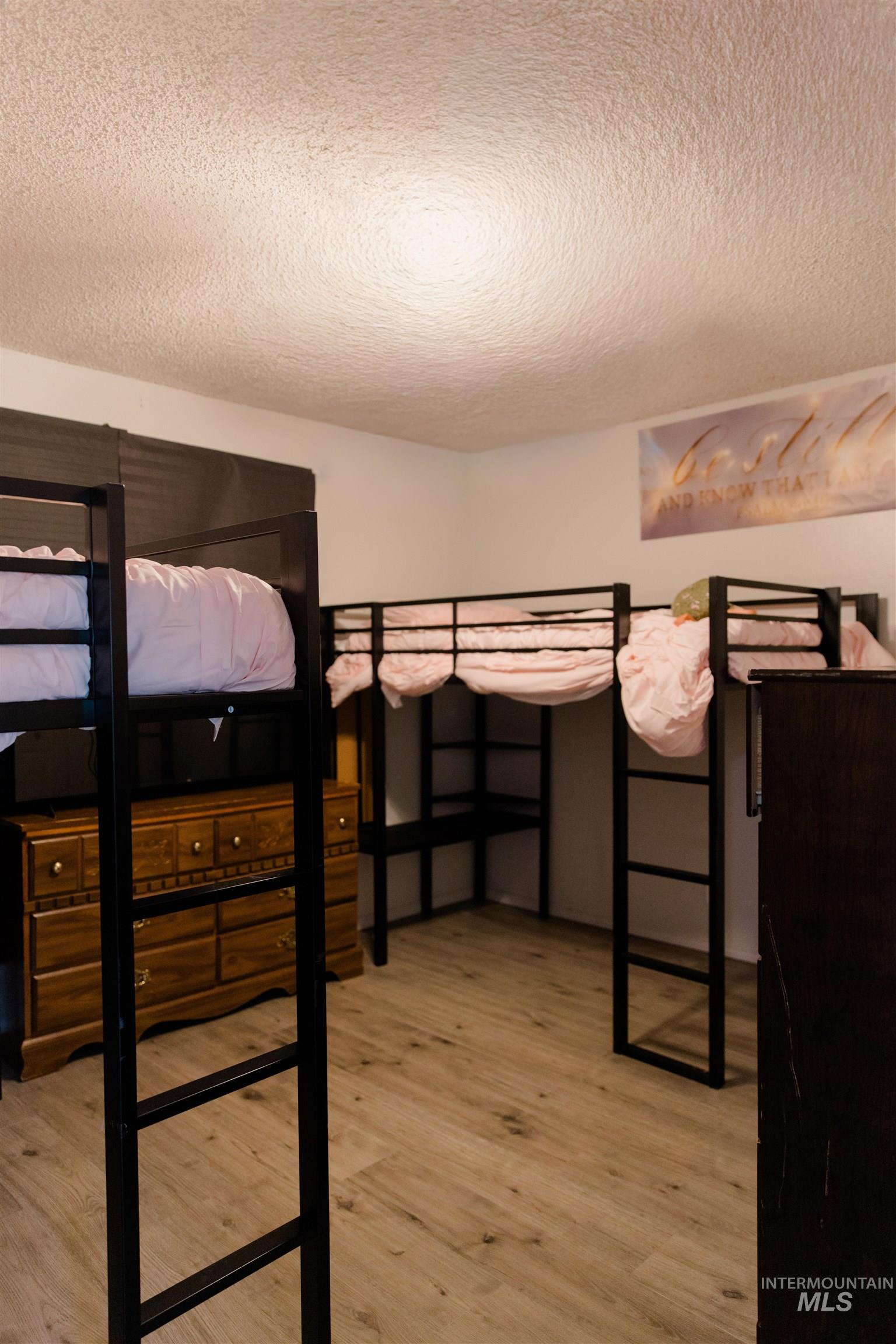 1230 E 17 N Property Photo 20