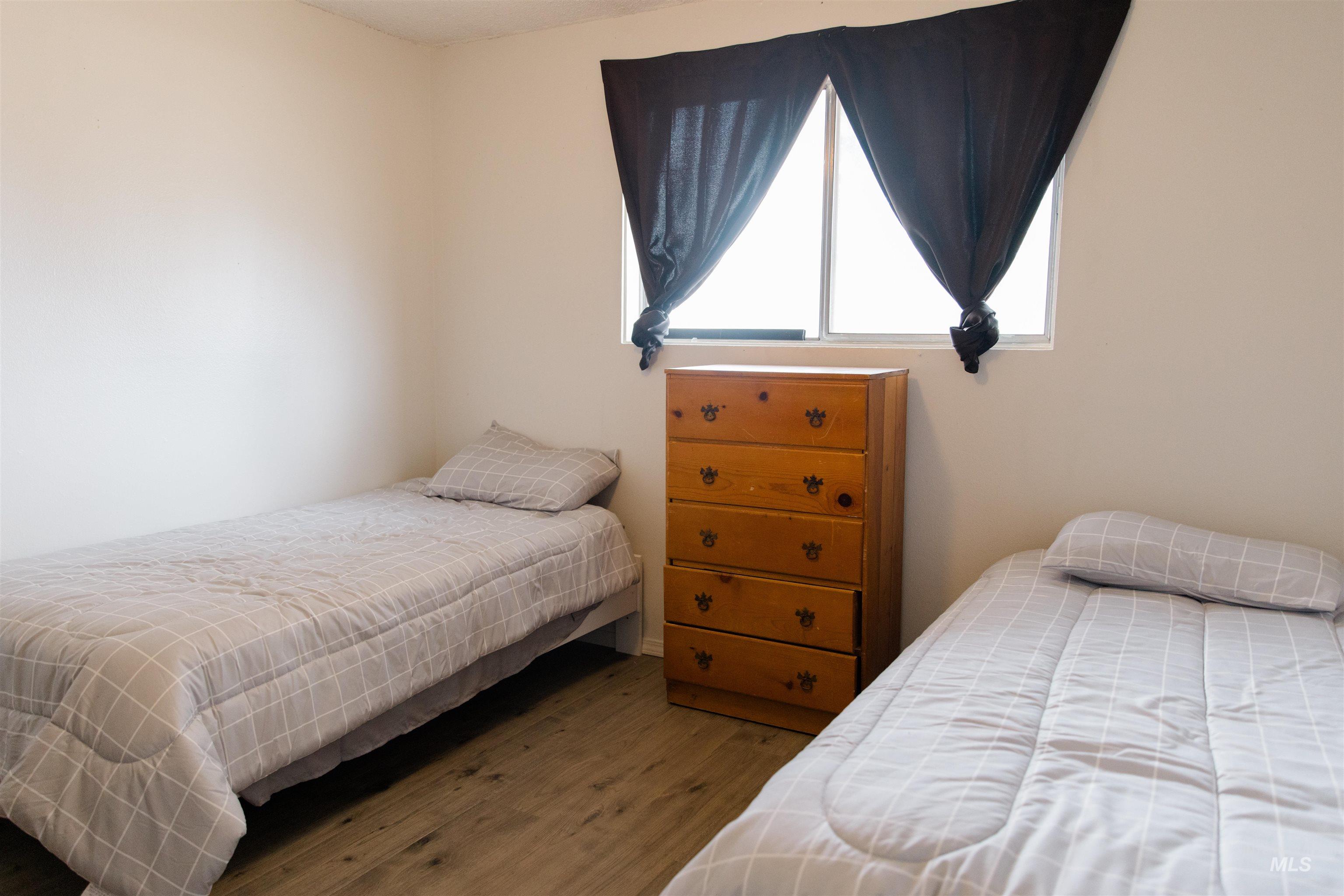 1230 E 17 N Property Photo 23