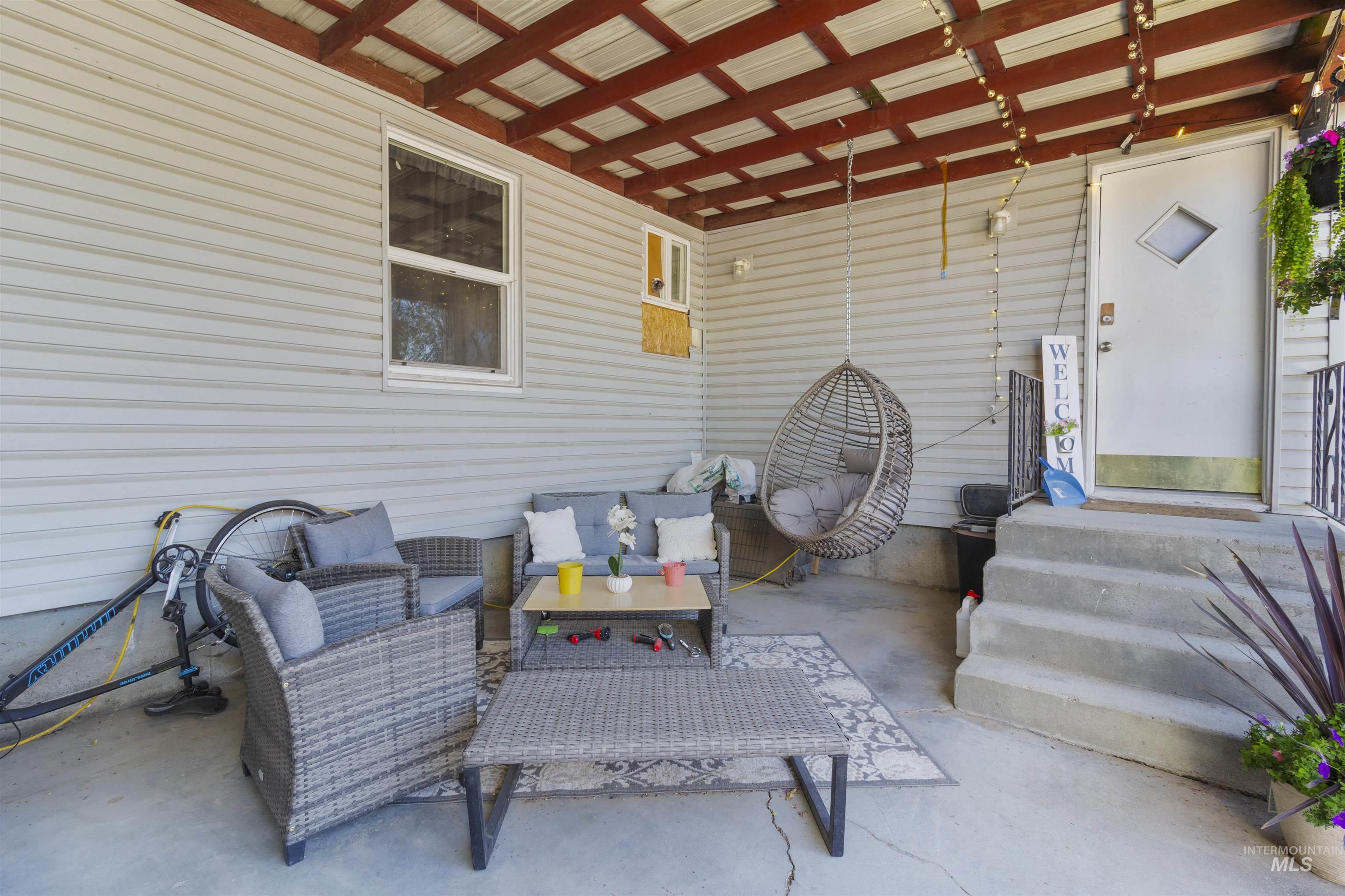 1403 8th Ave E Property Photo 24