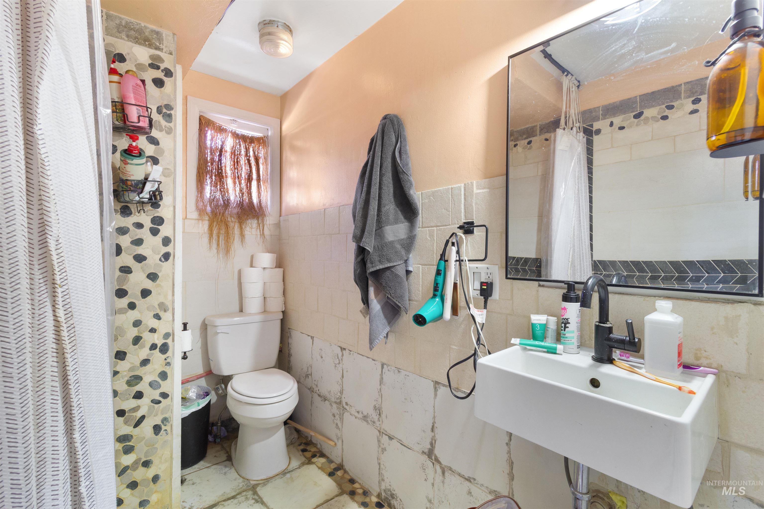 1403 8th Ave E Property Photo 43