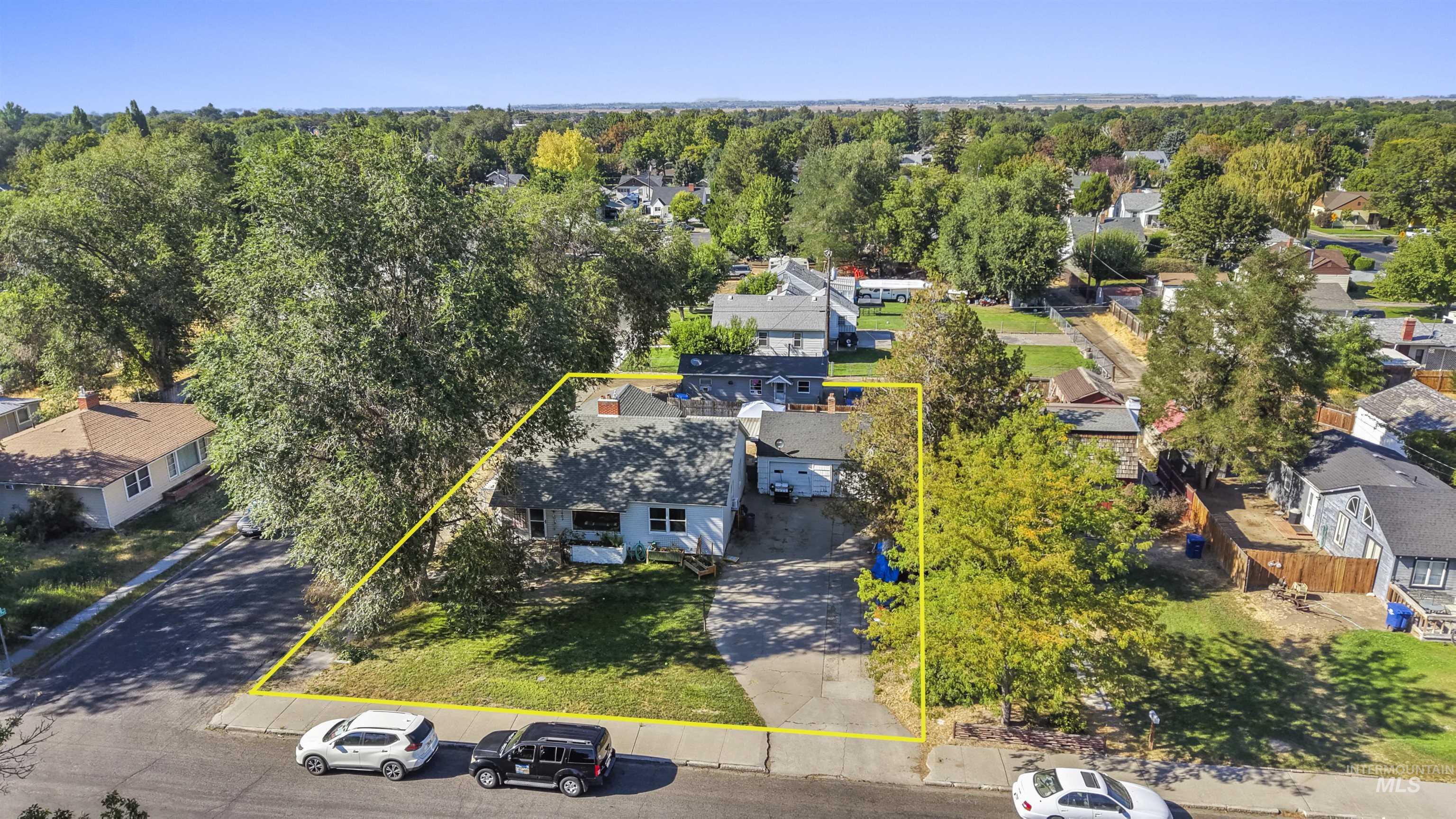 1403 8th Ave E Property Photo 48