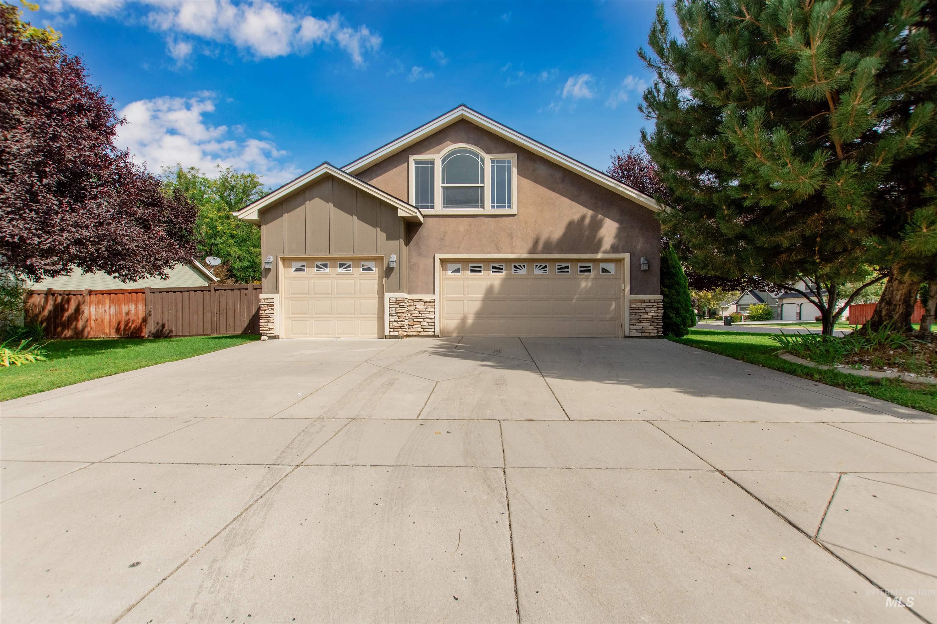 5949 N Moose Creek Way Property Photo 1